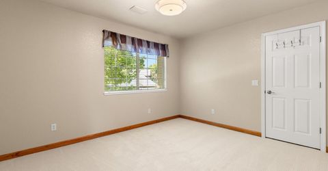 7637 Marina Cove Dr, Sacramento, CA 95831 Photo
