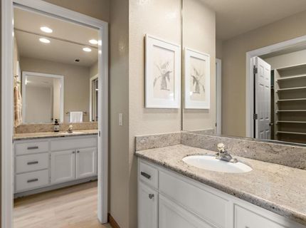 7637 Marina Cove Dr, Sacramento, CA 95831 Photo
