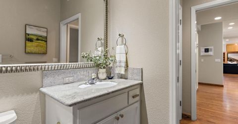 7637 Marina Cove Dr, Sacramento, CA 95831 Photo