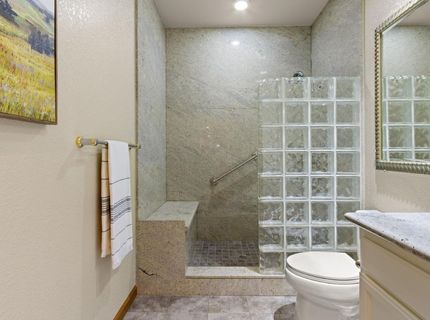 7637 Marina Cove Dr, Sacramento, CA 95831 Photo