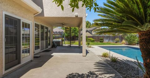 7637 Marina Cove Dr, Sacramento, CA 95831 Photo