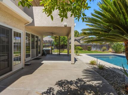 7637 Marina Cove Dr, Sacramento, CA 95831 Photo