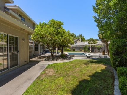 7637 Marina Cove Dr, Sacramento, CA 95831 Photo