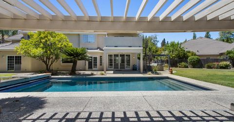7637 Marina Cove Dr, Sacramento, CA 95831 Photo
