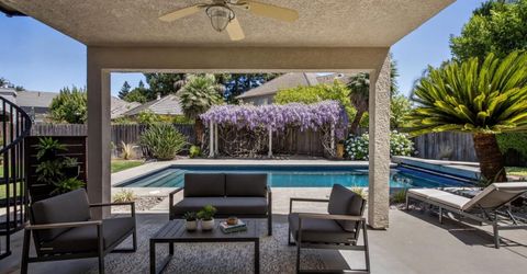 7637 Marina Cove Dr, Sacramento, CA 95831 Photo
