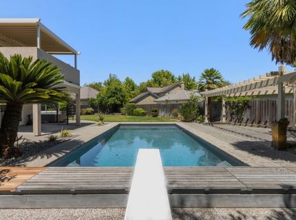 7637 Marina Cove Dr, Sacramento, CA 95831 Photo