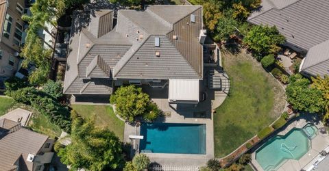 7637 Marina Cove Dr, Sacramento, CA 95831 Photo