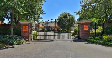 7637 Marina Cove Dr, Sacramento, CA 95831 Photo