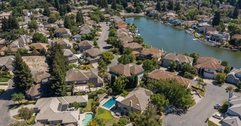 7637 Marina Cove Dr, Sacramento, CA 95831 Photo
