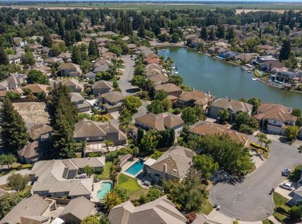 7637 Marina Cove Dr, Sacramento, CA 95831 Photo