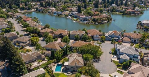 7637 Marina Cove Dr, Sacramento, CA 95831 Photo