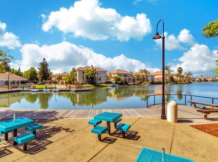 7637 Marina Cove Dr, Sacramento, CA 95831 Photo