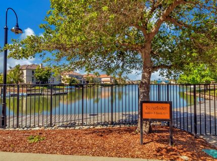 7637 Marina Cove Dr, Sacramento, CA 95831 Photo