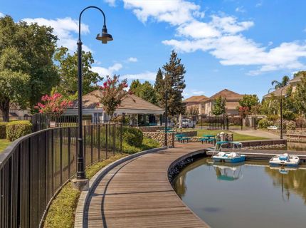 7637 Marina Cove Dr, Sacramento, CA 95831 Photo