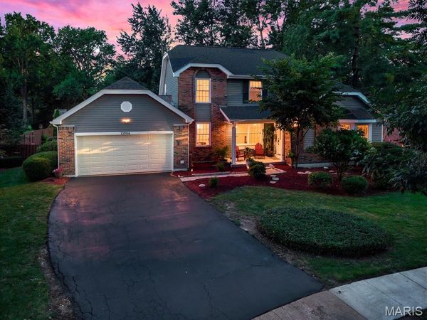 15906 Eagle Chase Court, Chesterfield, MO 63017