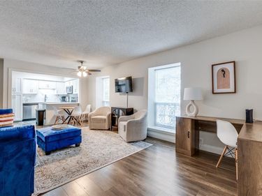 5214 Fleetwood Oaks Avenue, Unit 206, Dallas, TX 75235
