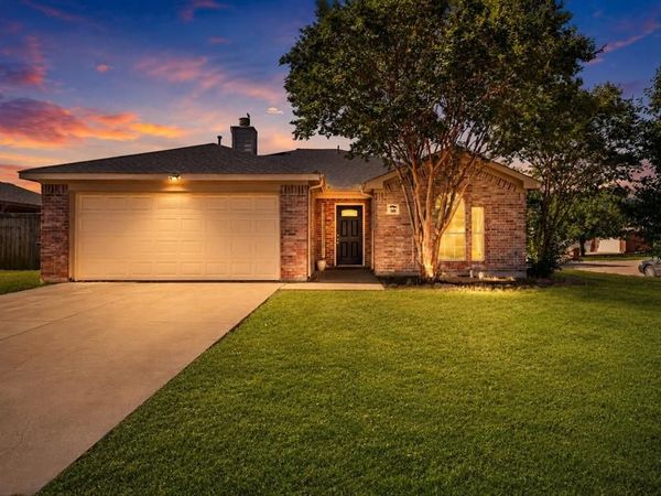 609 Lonestar Park Lane, Ponder, TX 76259