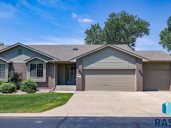 3401 S Pennant Pl, Sioux Falls, SD 57110