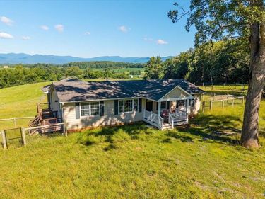 551 OLD HOMEPLACE LN, REVA, VA 22735
