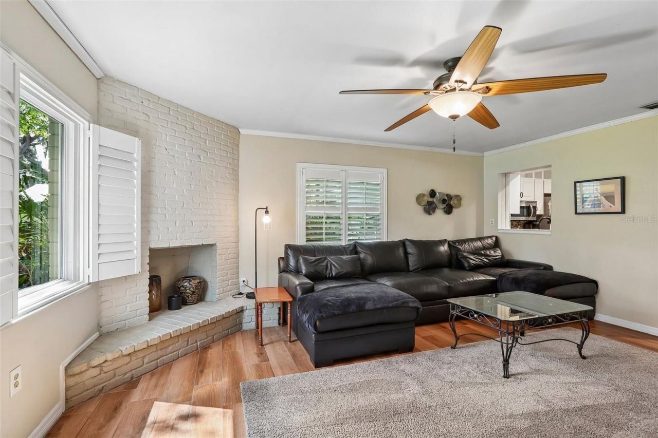 204 S Burlingame Avenue, Temple Terrace, FL 33617 Photo