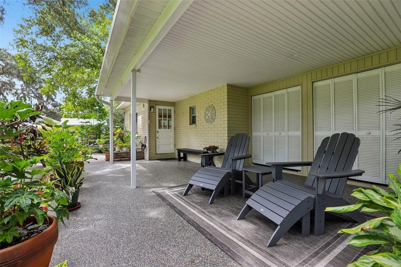 204 S Burlingame Avenue, Temple Terrace, FL 33617 Photo