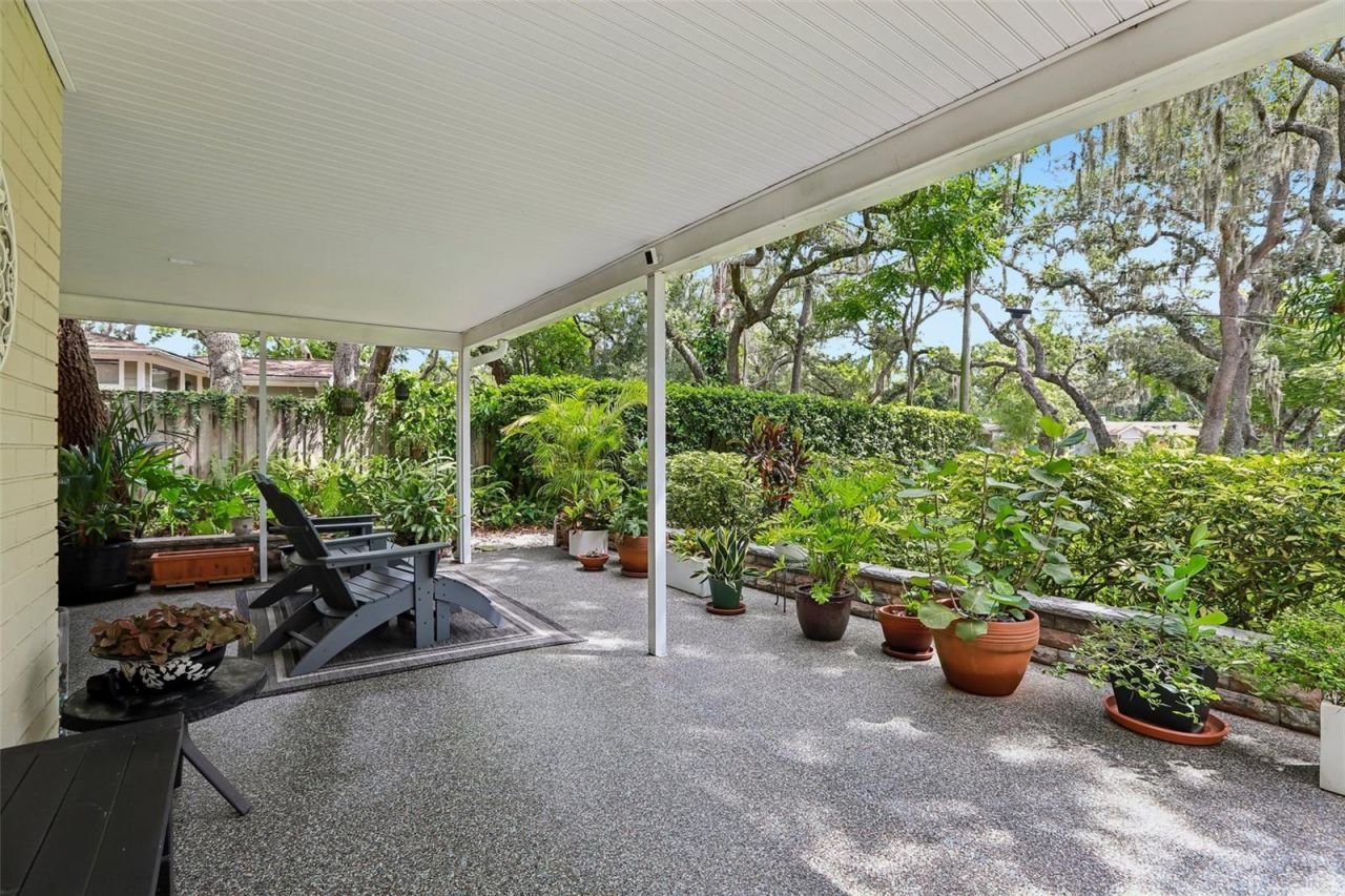 204 S Burlingame Avenue, Temple Terrace, FL 33617 Photo