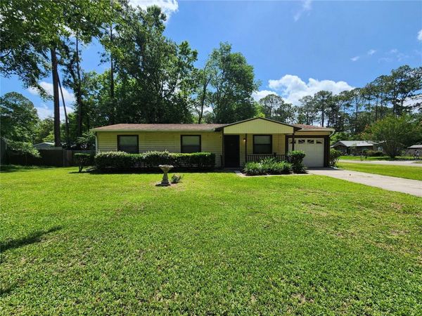 4711 NW 27 TERRACE , GAINESVILLE, FL 32605