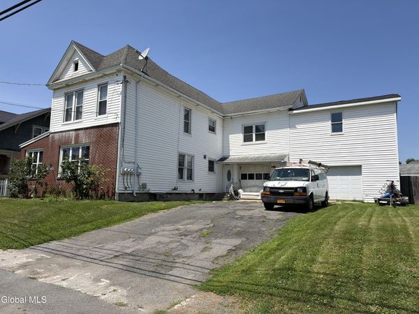 11 Hemstreet Avenue, Mechanicville, NY 12154