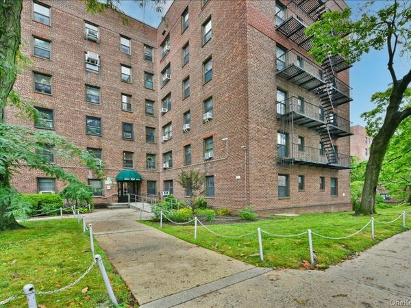 52-54 65th Place , Unit 1P, Maspeth, NY 11378