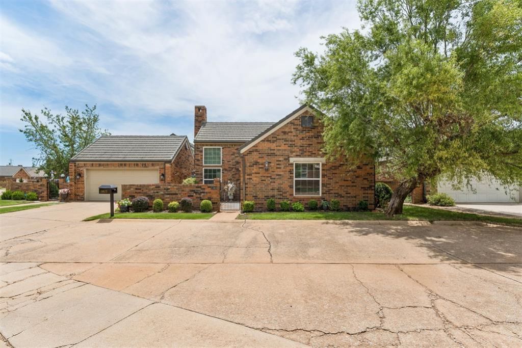 11823 Springhollow Road, Oklahoma City, OK 73120 Main Photo