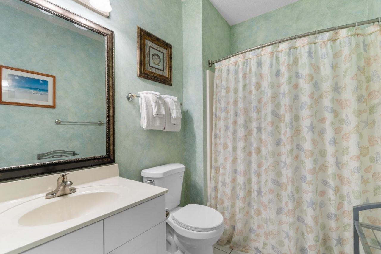 5825 Catalina Dr.  Photo 16