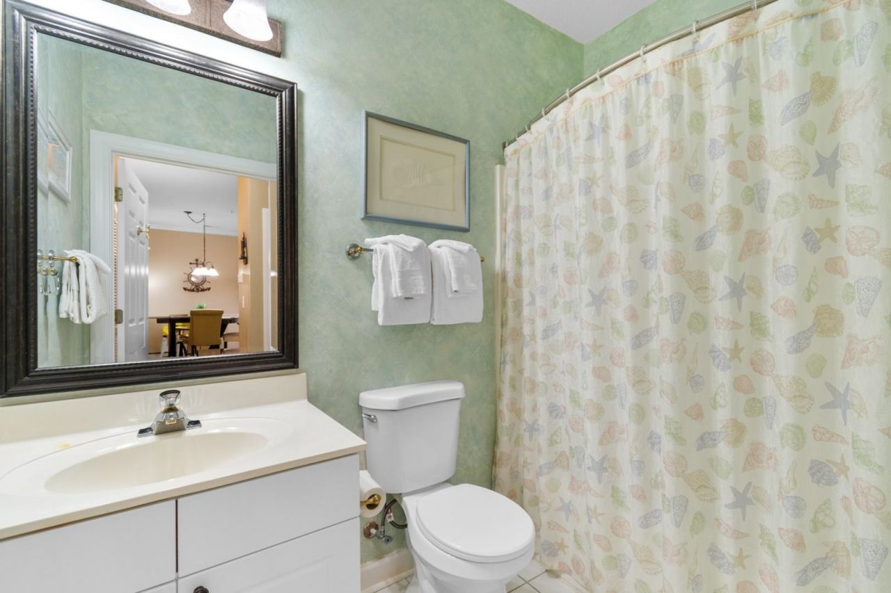 5825 Catalina Dr.  Photo 20