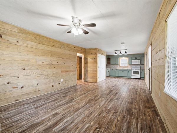 810 State Street, Walnut Ridge, AR 72476