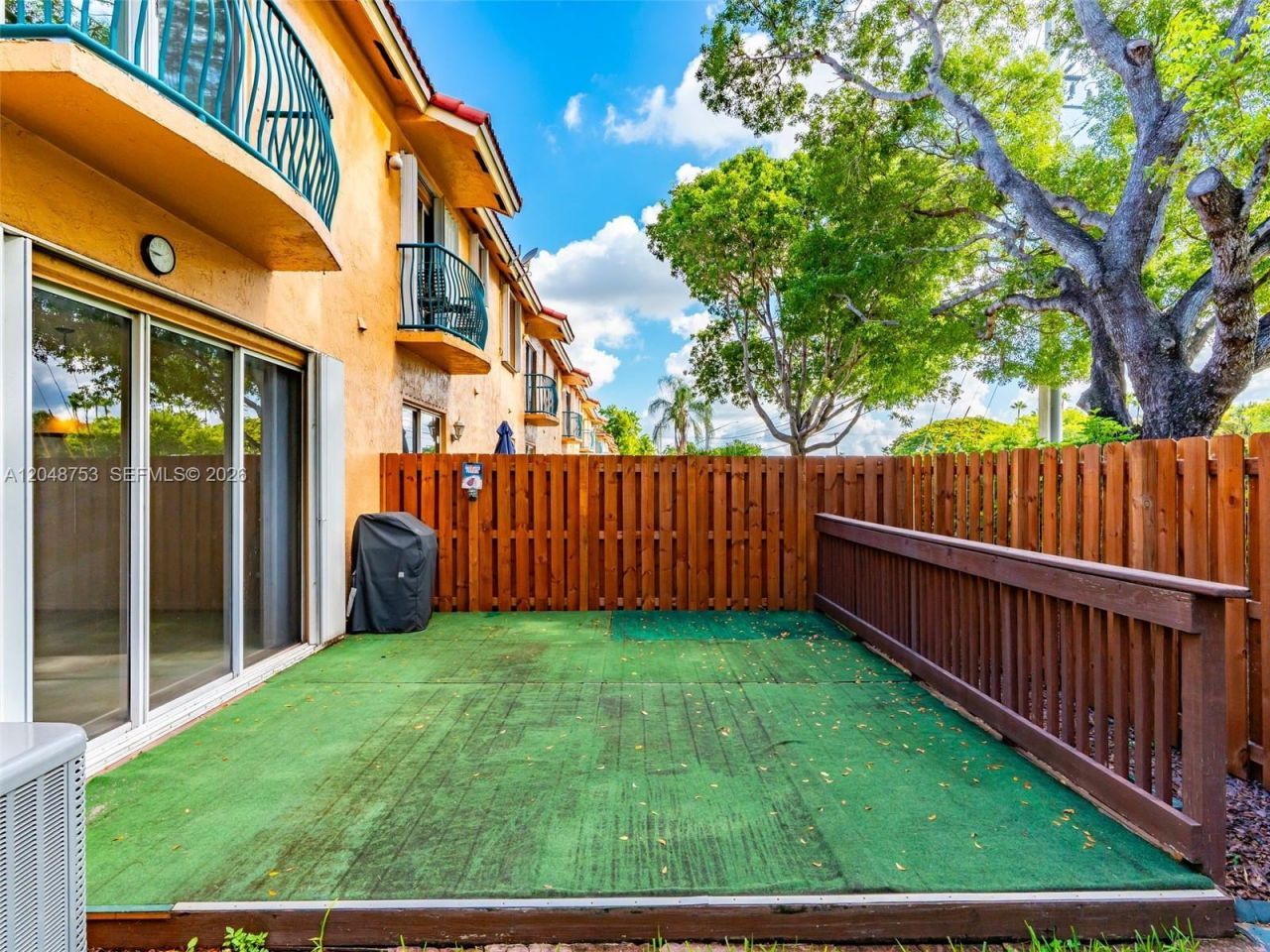 2245 NW 160th Ter, Pembroke Pines, FL 33028 Photo
