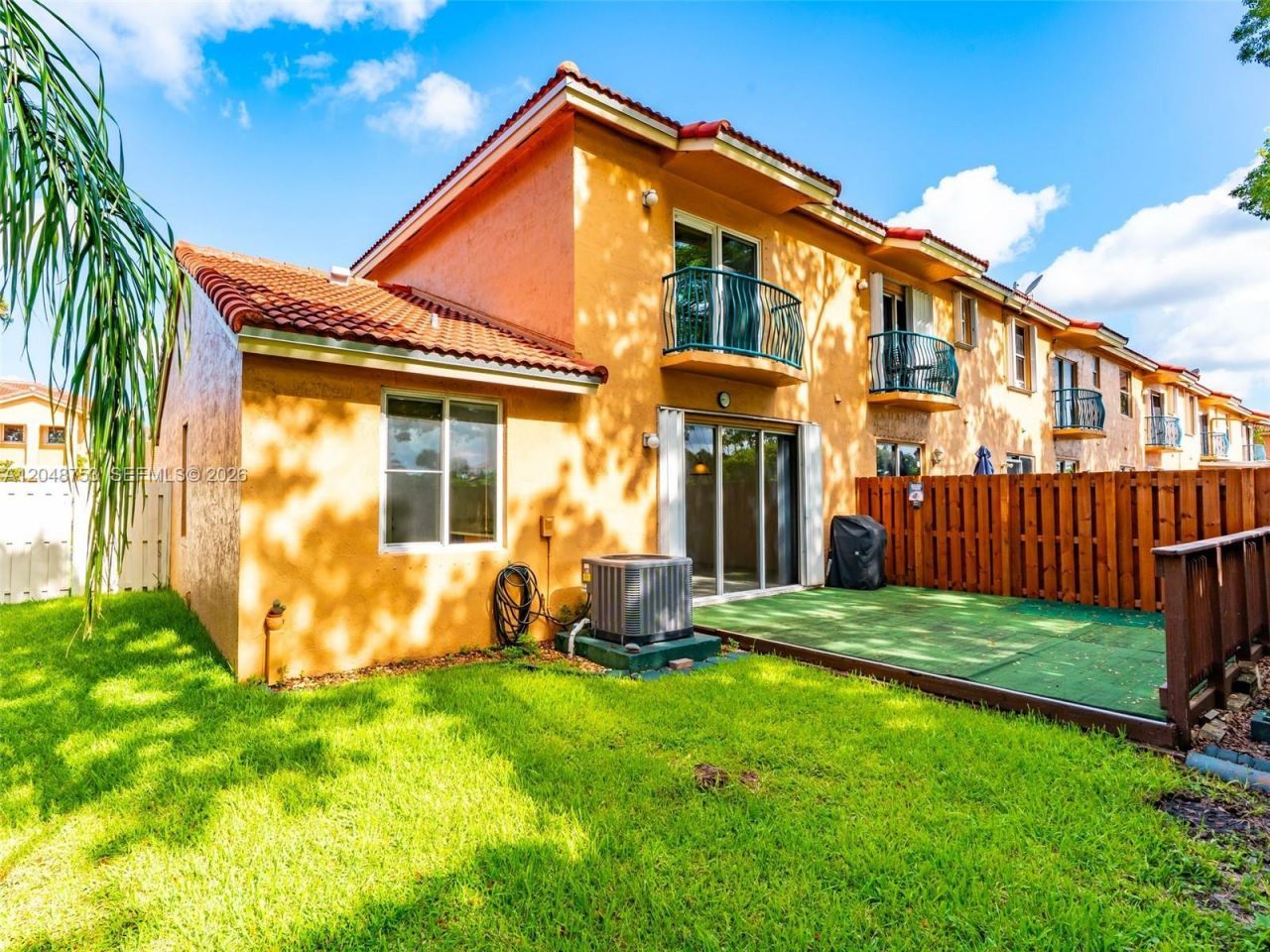 2245 NW 160th Ter, Pembroke Pines, FL 33028 Photo