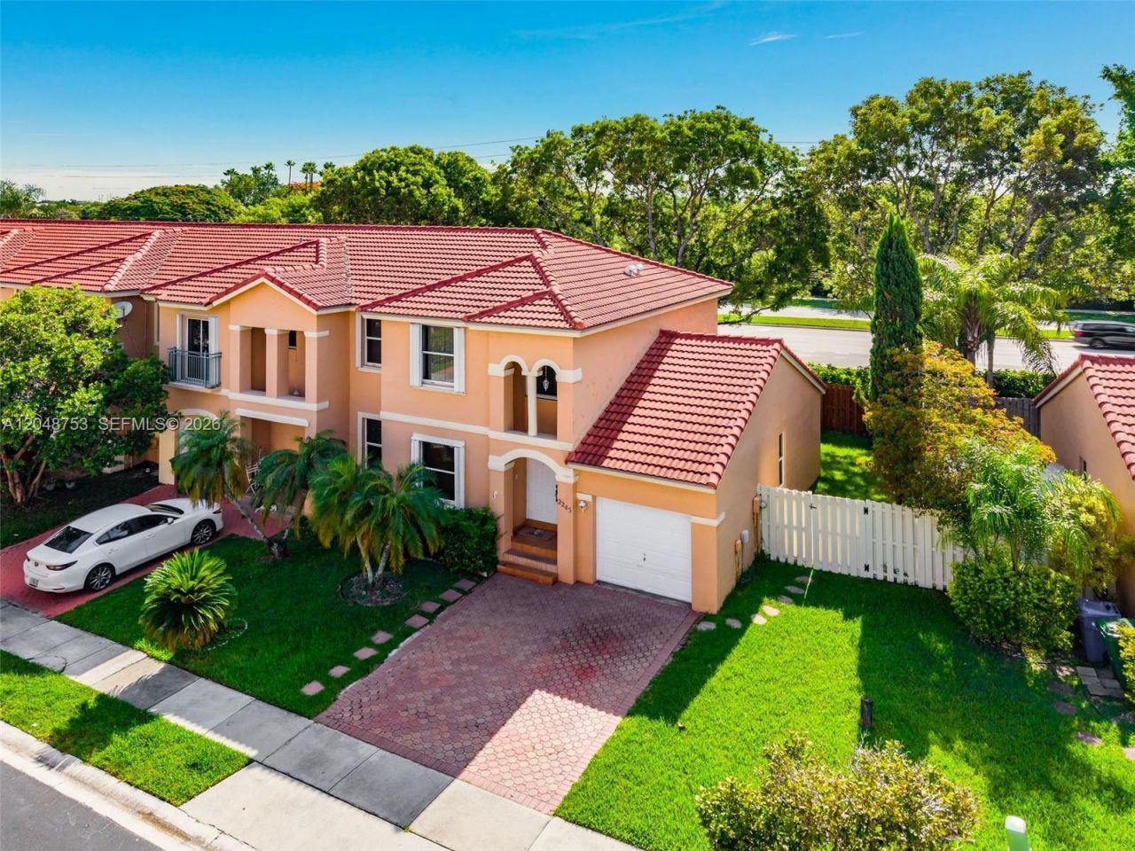 2245 NW 160th Ter, Pembroke Pines, FL 33028 Photo