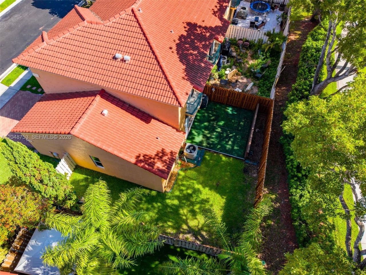 2245 NW 160th Ter, Pembroke Pines, FL 33028 Photo