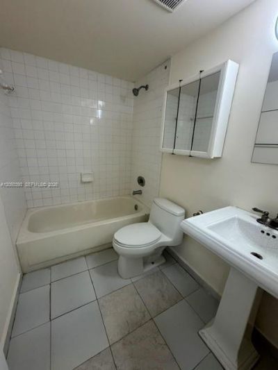 3396 Foxcroft Rd , Unit 210, Miramar, FL 33025 Photo
