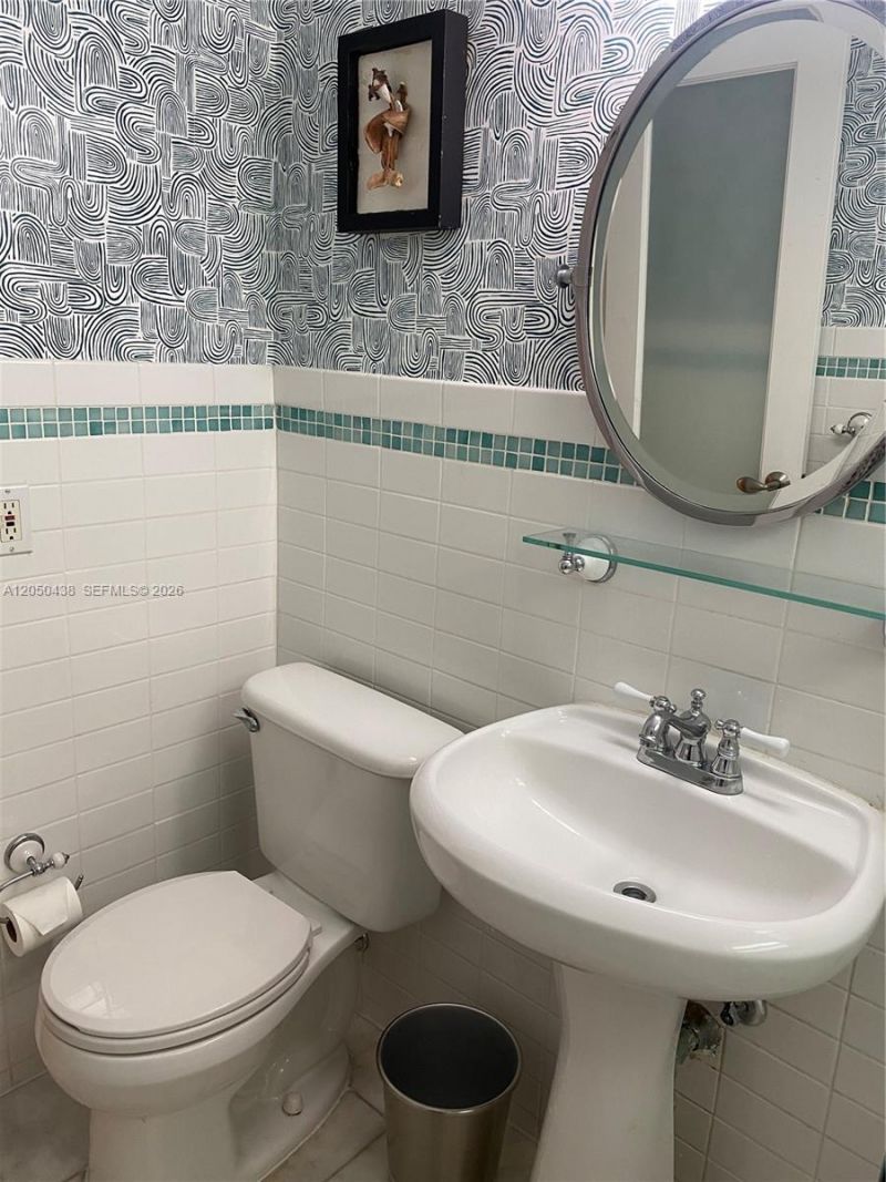 1242 Alton Rd , Unit 205, Miami Beach, FL 33139 Photo