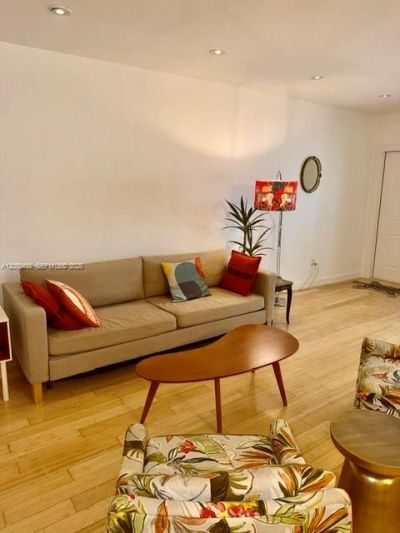 1242 Alton Rd , Unit 205, Miami Beach, FL 33139 Photo