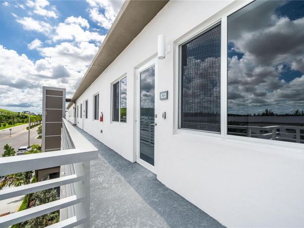10270 NW 66th St , Unit 305, Doral, FL 33178