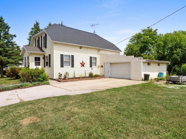 3517 N CTH J, Cato, WI 54230