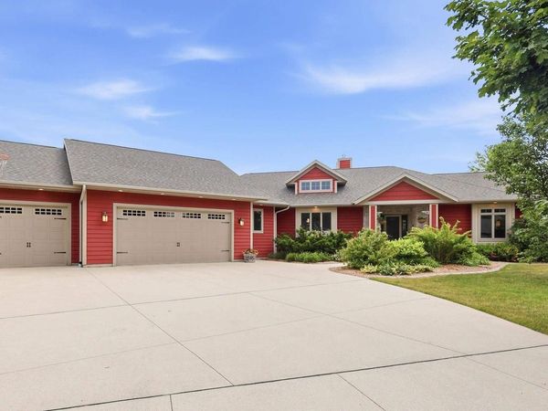 1518 CALUMET DRIVE, New Holstein, WI 53061