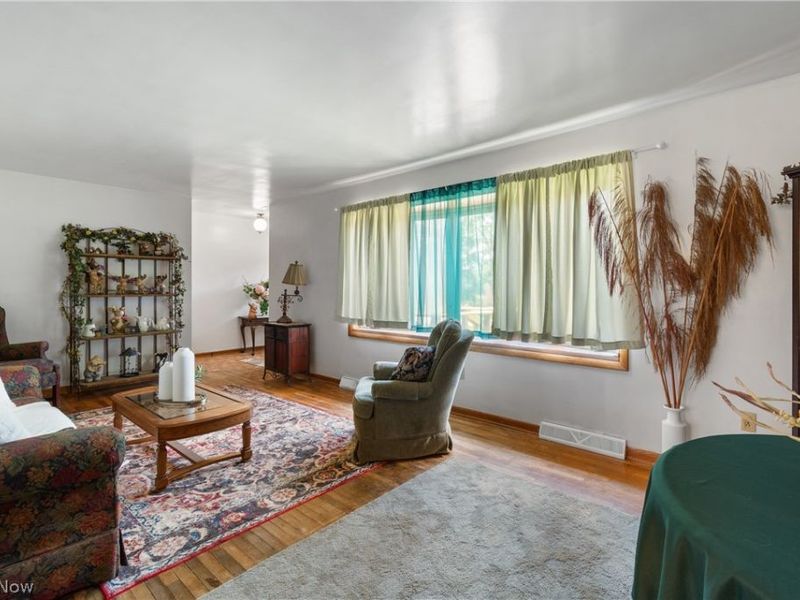 12780 Jamestown Avenue NW, Uniontown, OH 44685 Photo 5