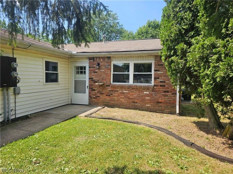 14742 Hillcrest Avenue, Middlefield, OH 44062 Photo 2