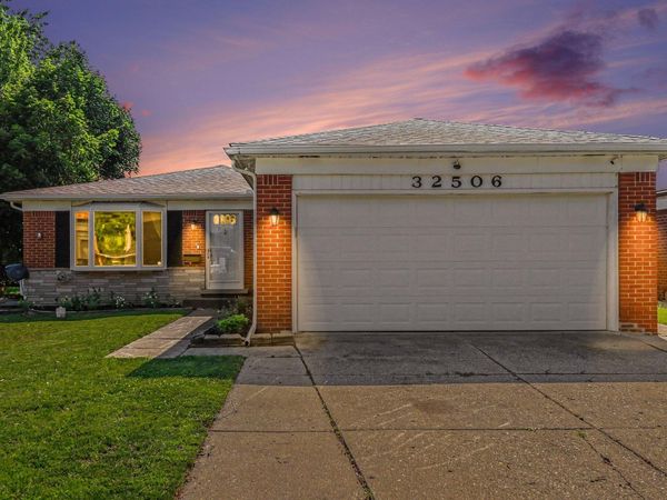 32506 Shawn Drive, Warren, MI 48088