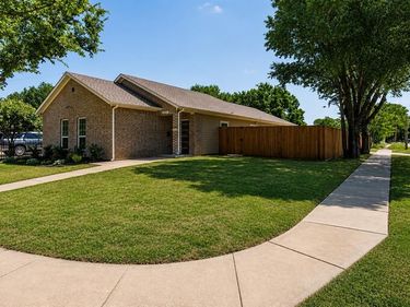 3402 Crossman Avenue, Dallas, TX 75212