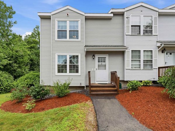 107 Franklin Street Extension, Unit 8, Derry, NH 03038