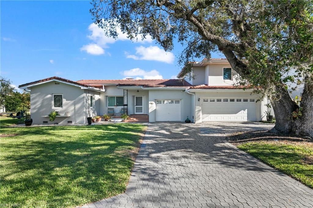 2295 Harbor Rd , Naples, FL 34104 Photo