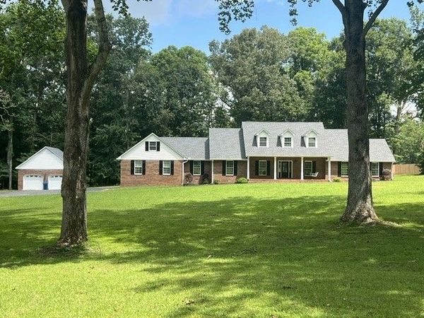 416 Powers Rd , Manchester, TN 37355